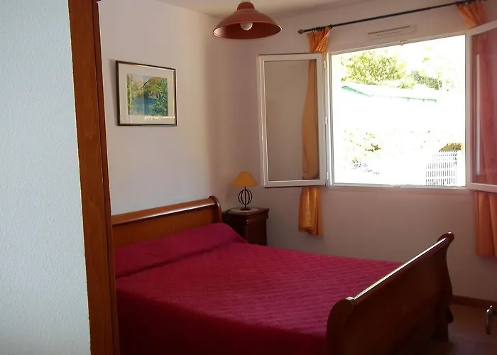 Les Feiches Et Marguerites 펜션 *